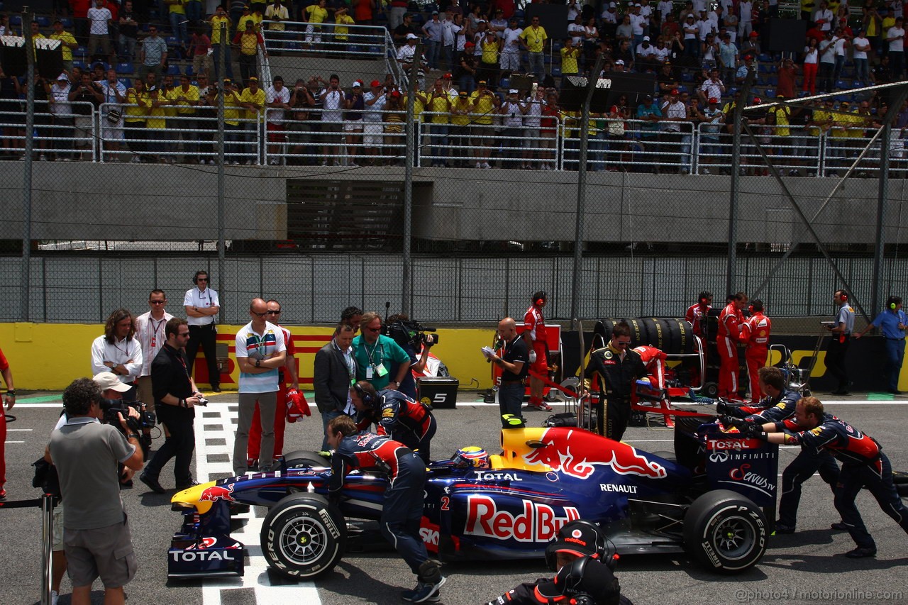 GP BRASILE, 27.11.2011- Gara, Mark Webber (AUS), Red Bull Racing, RB7 