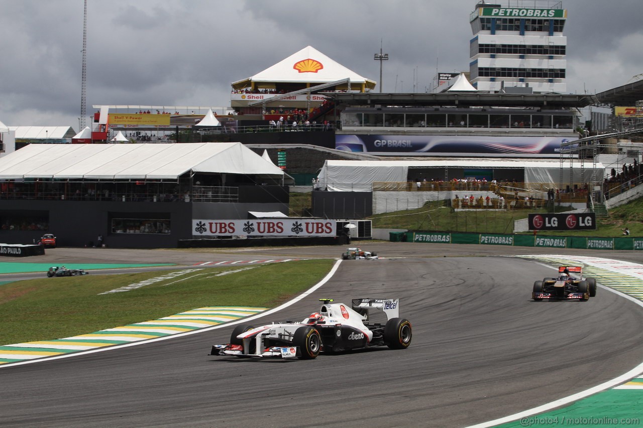 GP BRASILE, 27.11.2011- Gara, Sergio Prez (MEX), Sauber F1 Team C30 