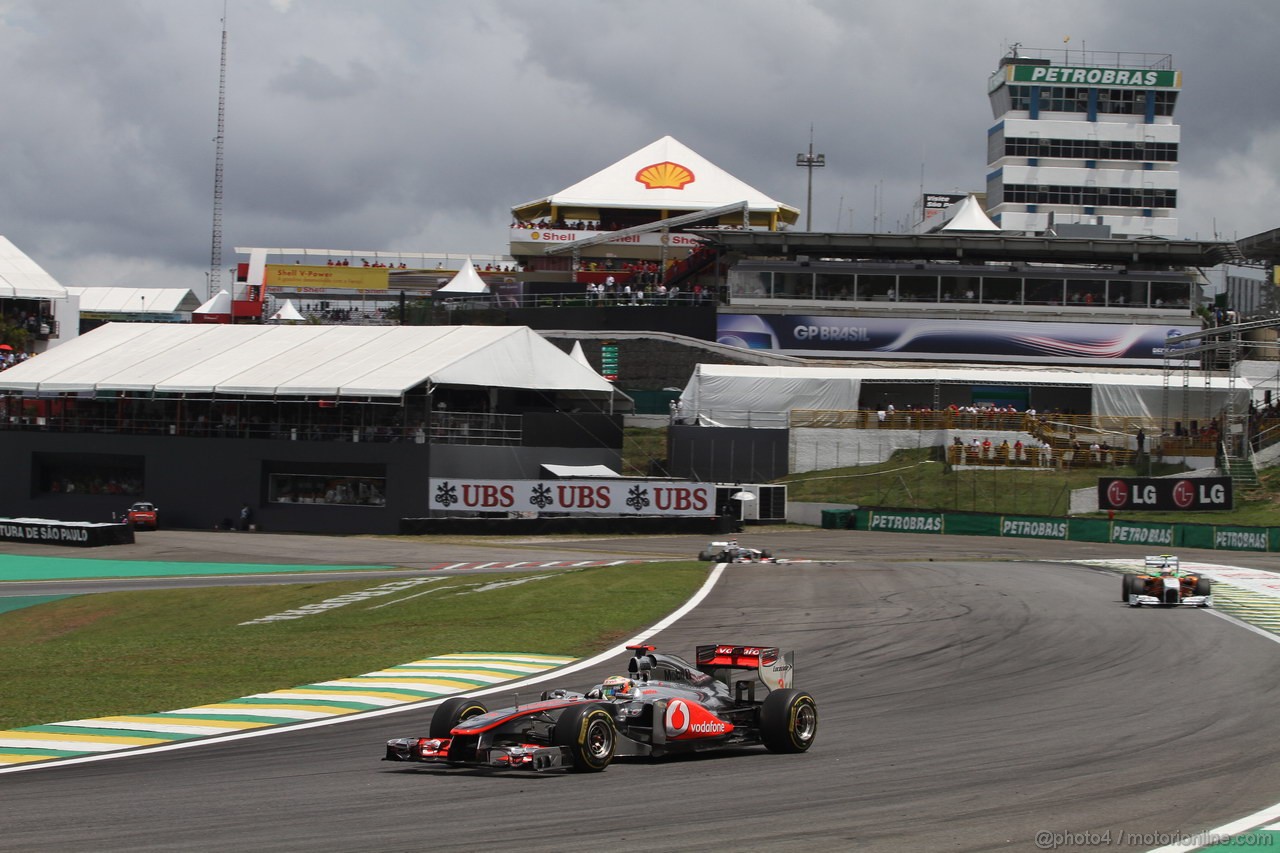 GP BRASILE, 27.11.2011- Gara, Jenson Button (GBR), McLaren  Mercedes, MP4-26 