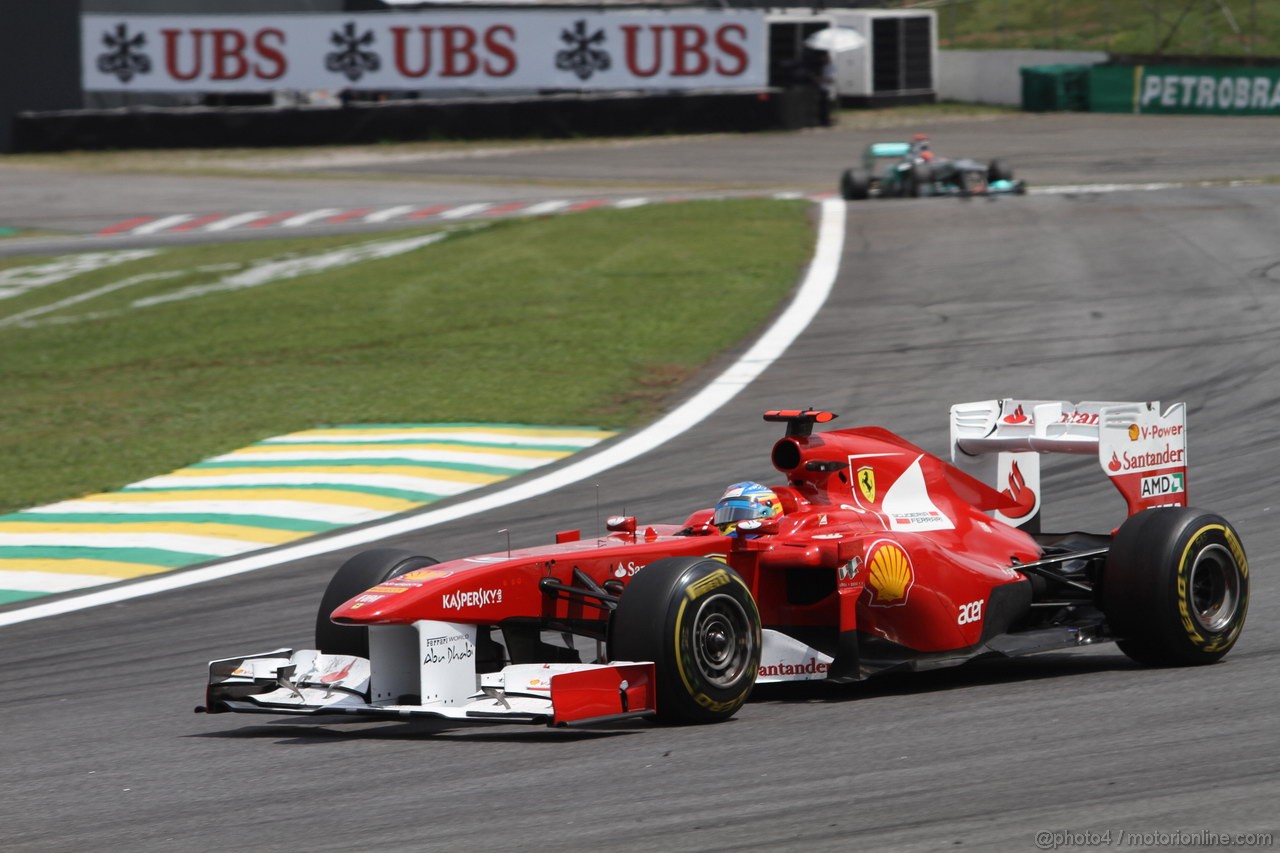 GP BRASILE, 27.11.2011- Gara, Fernando Alonso (ESP), Ferrari, F-150 Italia 