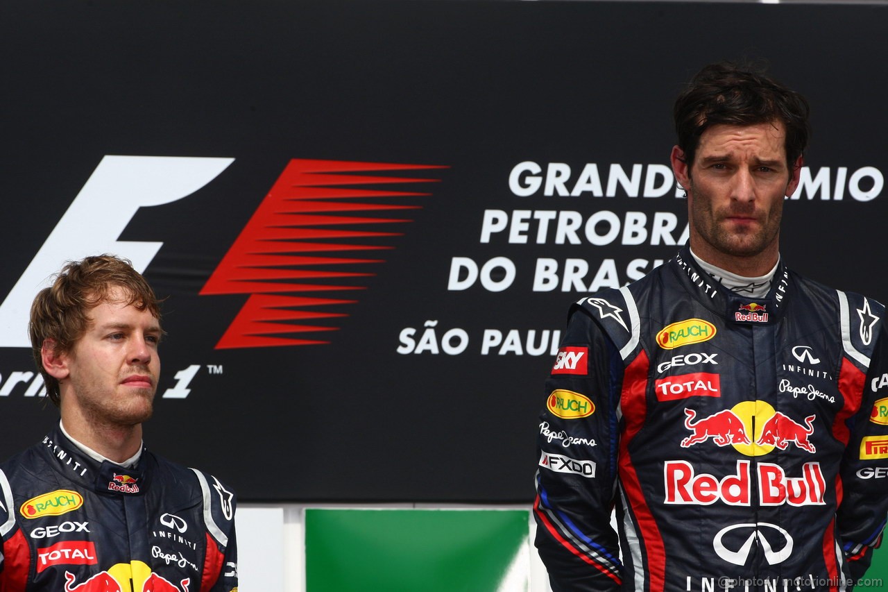 GP BRASILE, 27.11.2011- Gara, Sebastian Vettel (GER), Red Bull Racing, RB7 secondo e Mark Webber (AUS), Red Bull Racing, RB7 vincitore 