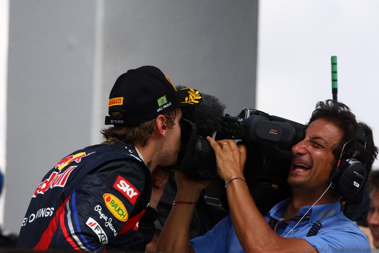GP BRASILE, 27.11.2011- Gara, Sebastian Vettel (GER), Red Bull Racing, RB7 
