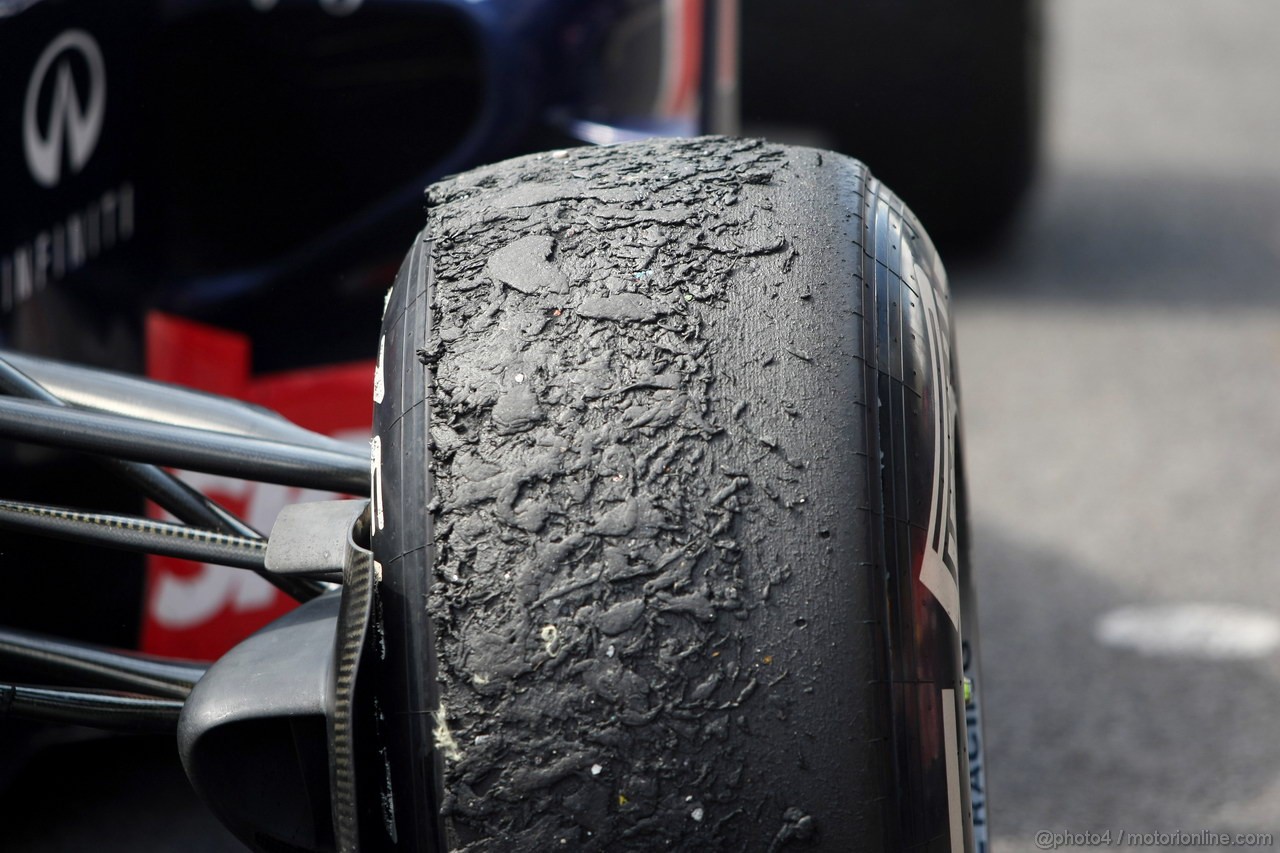 GP BRASILE, 27.11.2011- Gara, Mark Webber (AUS), Red Bull Racing, RB7 