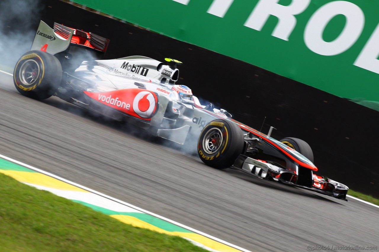 GP BRASILE, 27.11.2011- Gara, Jenson Button (GBR), McLaren  Mercedes, MP4-26 