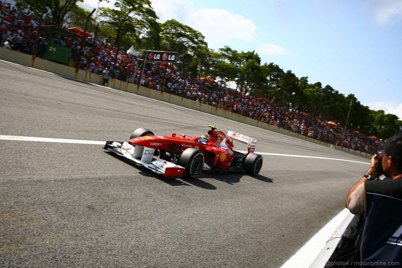 GP BRASILE, 27.11.2011- Gara, Felipe Massa (BRA), Ferrari, F-150 Italia 