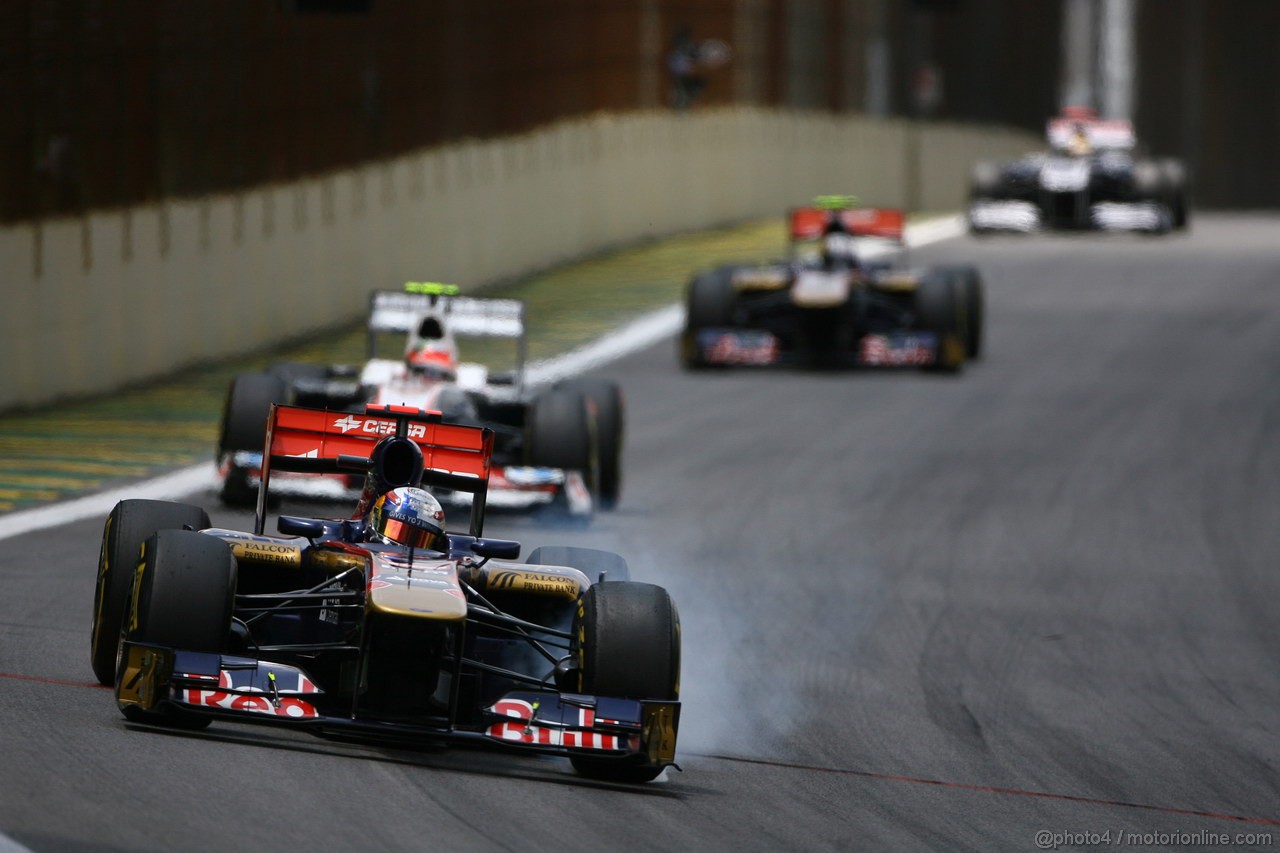 GP BRASILE, 27.11.2011- Gara, Sbastien Buemi (SUI), Scuderia Toro Rosso, STR6 