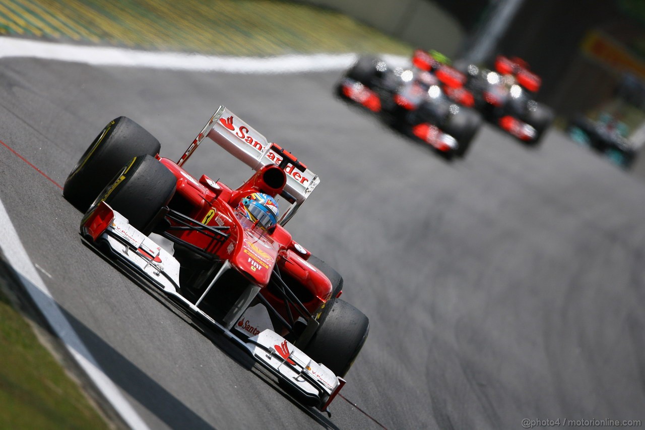 GP BRASILE, 27.11.2011- Gara, Fernando Alonso (ESP), Ferrari, F-150 Italia 
