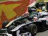 GP BRASILE, 27.11.2011- Gara, Pastor Maldonado (VEN), Williams FW33 e Jarno Trulli (ITA), Team Lotus, TL11 