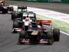 GP BRASILE, 27.11.2011- Gara, Sbastien Buemi (SUI), Scuderia Toro Rosso, STR6 e Sergio Prez (MEX), Sauber F1 Team C30 