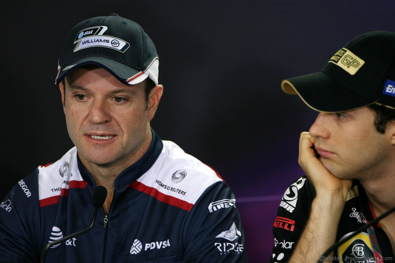 GP BRASILE, 24.11.2011- Rubens Barrichello (BRA), Williams FW33 e Bruno Senna (BRA), Lotus Renault GP R31 