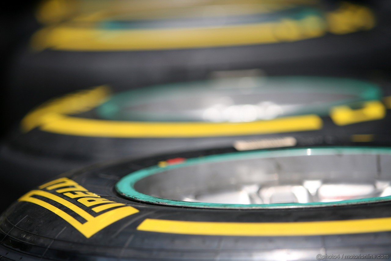 GP BRASILE, 24.11.2011- Pirelli Tyres 