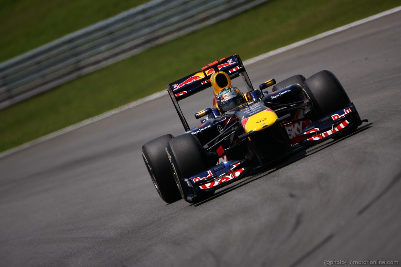 GP BRASILE, 26.11.2011- Prove Libere 3, Sabato, Sebastian Vettel (GER), Red Bull Racing, RB7 
