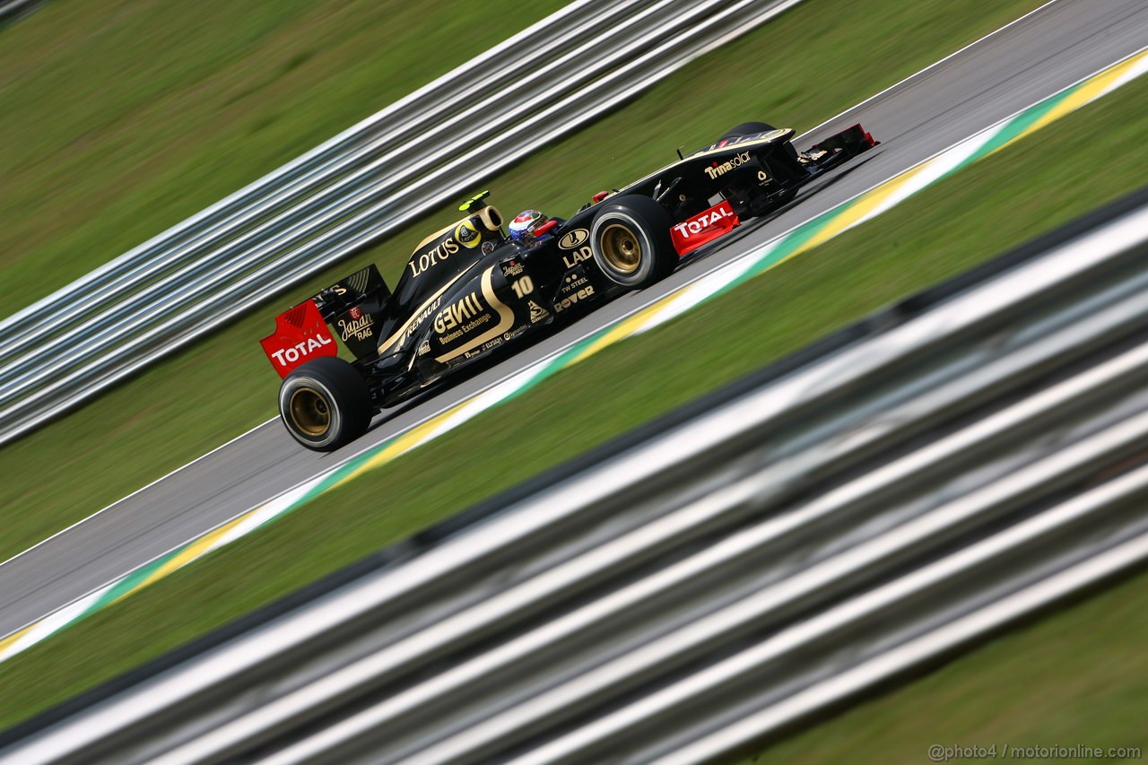 GP BRASILE, 26.11.2011- Prove Libere 3, Sabato, Vitaly Petrov (RUS), Lotus Renault GP, R31 