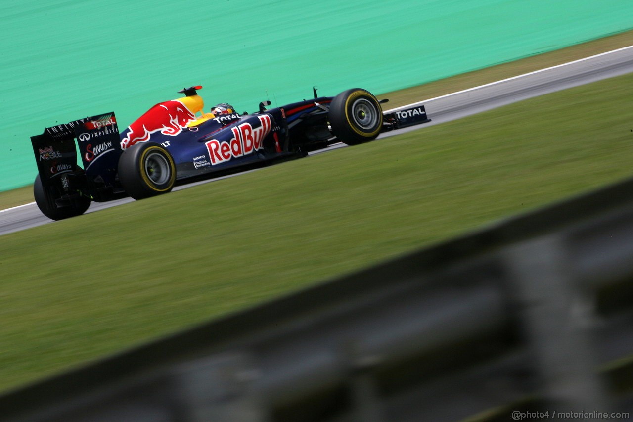 GP BRASILE, 26.11.2011- Prove Libere 3, Sabato, Sebastian Vettel (GER), Red Bull Racing, RB7 