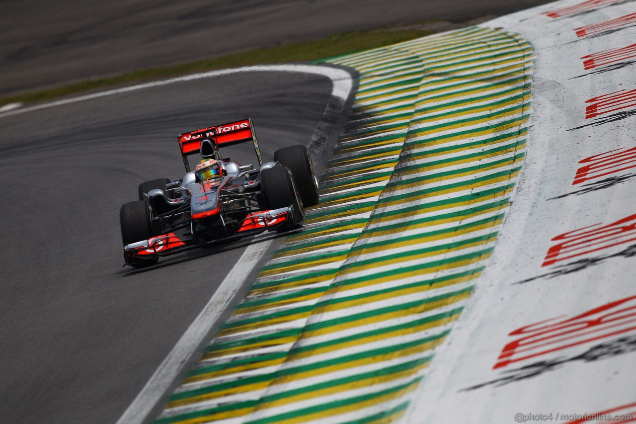 GP BRASILE, 26.11.2011- Qualifiche, Lewis Hamilton (GBR), McLaren  Mercedes, MP4-26 