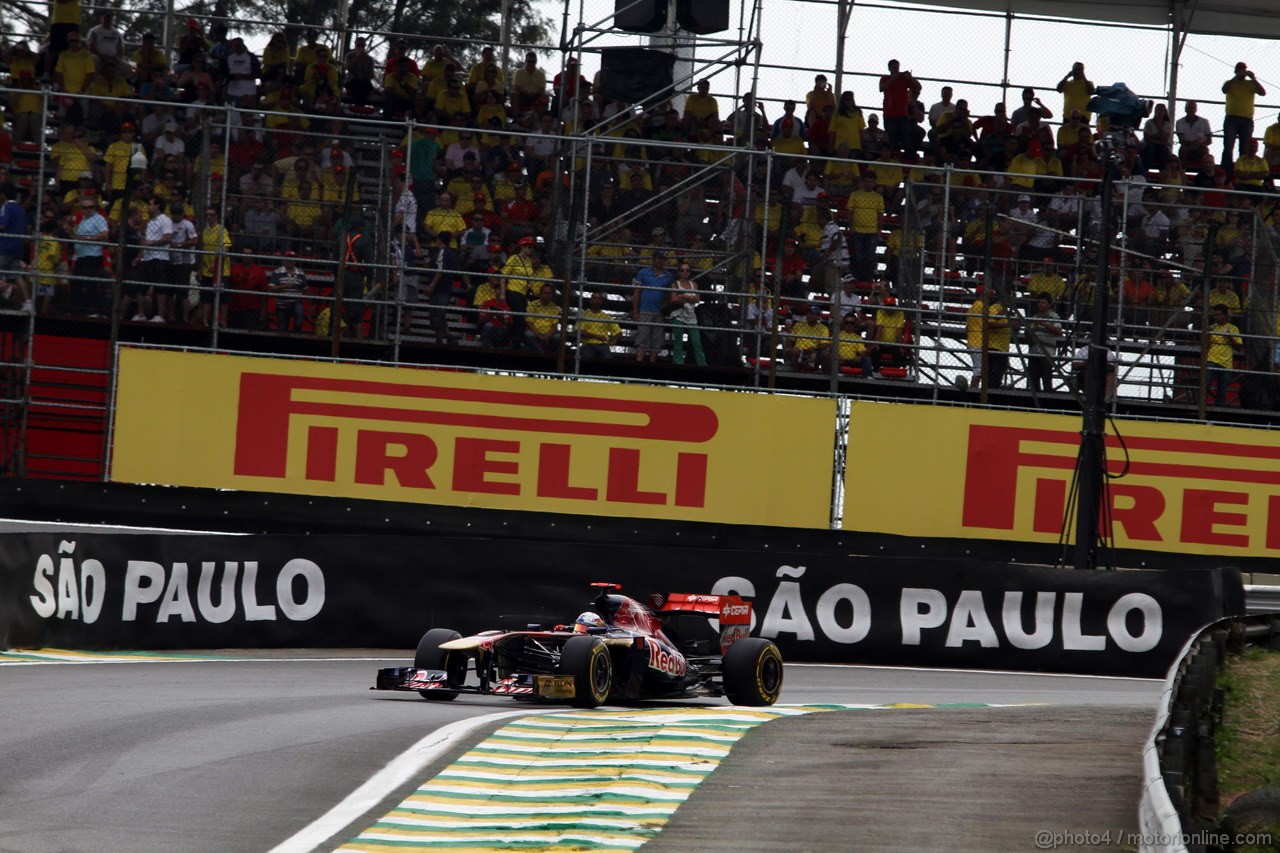GP BRASILE, 26.11.2011- Qualifiche, Sbastien Buemi (SUI), Scuderia Toro Rosso, STR6 