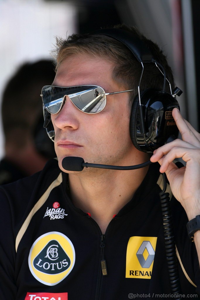 GP BRASILE, 25.11.2011- Prove Libere 1, Venerdi', Vitaly Petrov (RUS), Lotus Renault GP, R31 