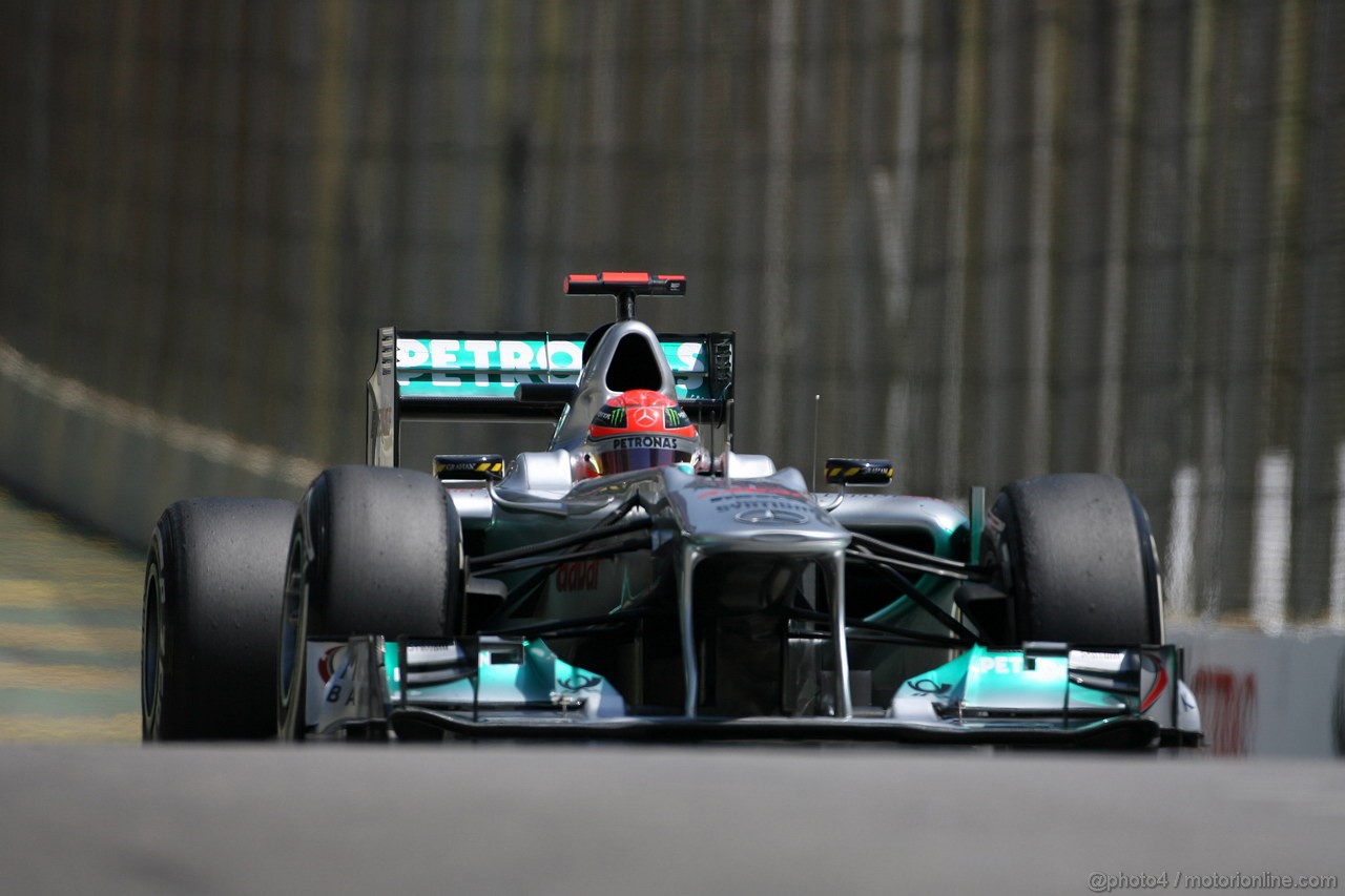 GP BRASILE, 25.11.2011- Prove Libere 1, Venerdi', Michael Schumacher (GER), Mercedes GP Petronas F1 Team, MGP W02 