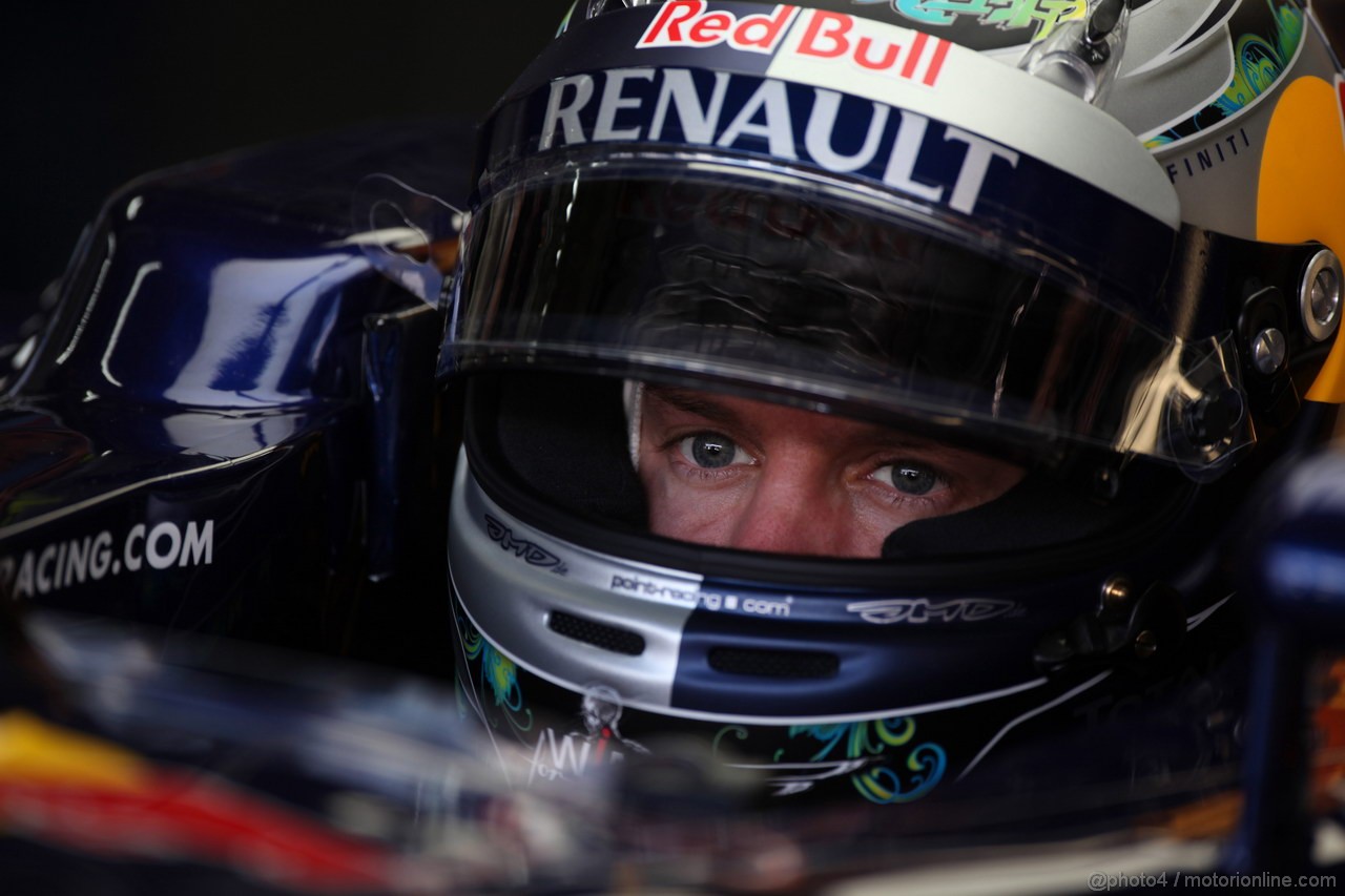 GP BRASILE, 25.11.2011- Prove Libere 1, Venerdi', Sebastian Vettel (GER), Red Bull Racing, RB7 