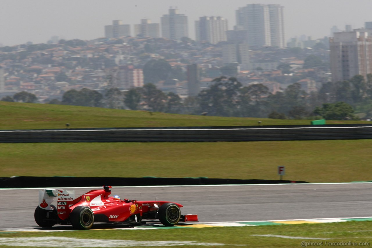 GP BRASILE, 25.11.2011- Prove Libere 1, Venerdi', Fernando Alonso (ESP), Ferrari, F-150 Italia 