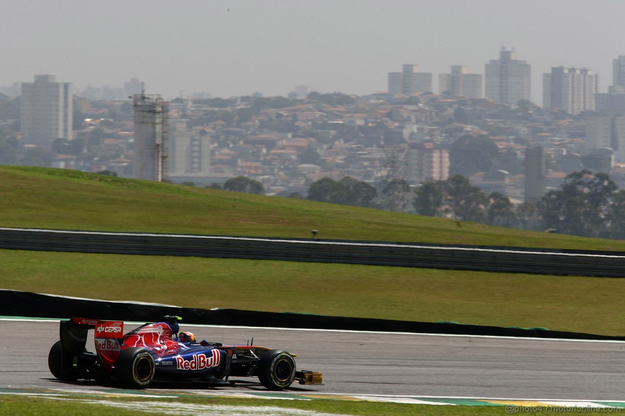 GP BRASILE, 25.11.2011- Prove Libere 1, Venerdi', Jaime Alguersuari (SPA), Scuderia Toro Rosso, STR6 