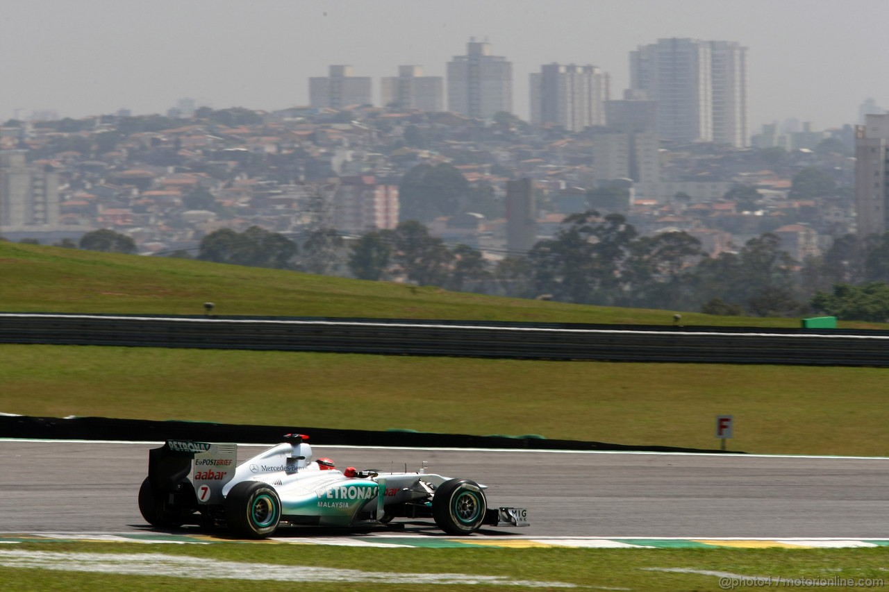 GP BRASILE, 25.11.2011- Prove Libere 1, Venerdi', Michael Schumacher (GER), Mercedes GP Petronas F1 Team, MGP W02 