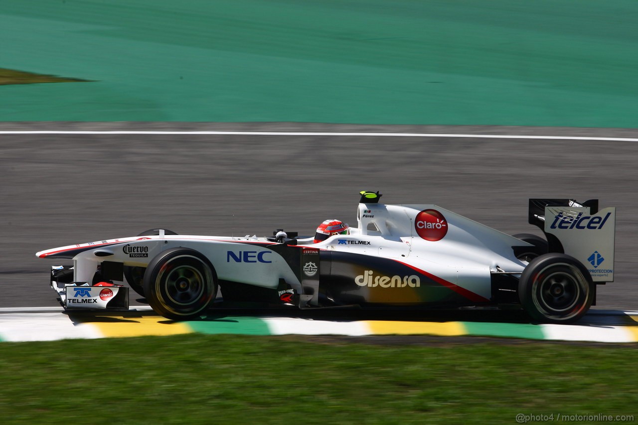 GP BRASILE, 25.11.2011- Prove Libere 1, Venerdi', Sergio Prez (MEX), Sauber F1 Team C30 