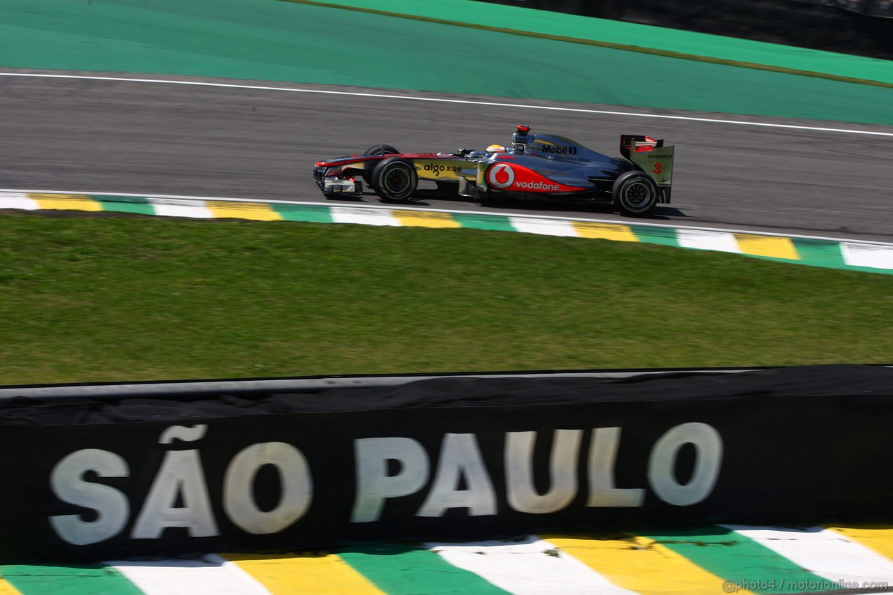 GP BRASILE, 25.11.2011- Prove Libere 1, Venerdi', Lewis Hamilton (GBR), McLaren  Mercedes, MP4-26 