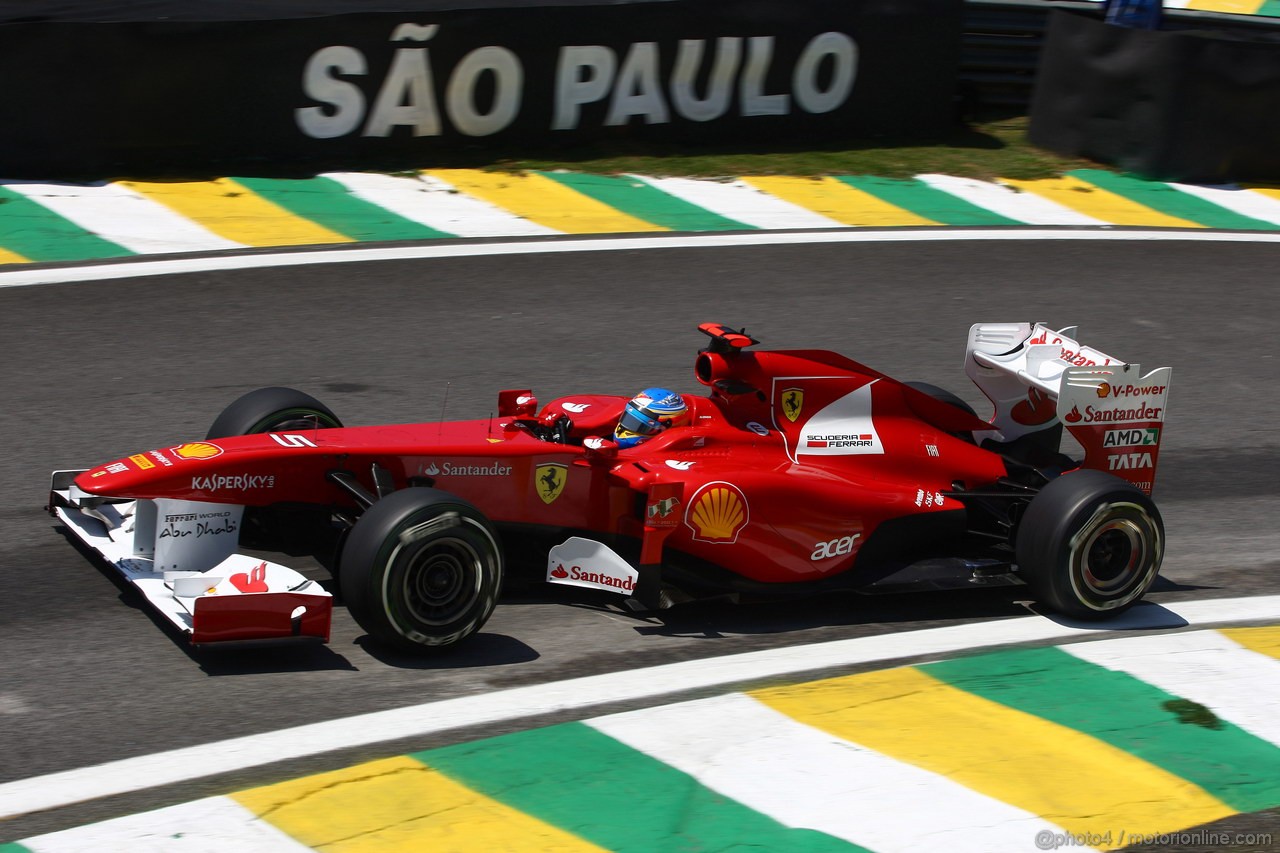 GP BRASILE, 25.11.2011- Prove Libere 1, Venerdi', Fernando Alonso (ESP), Ferrari, F-150 Italia 