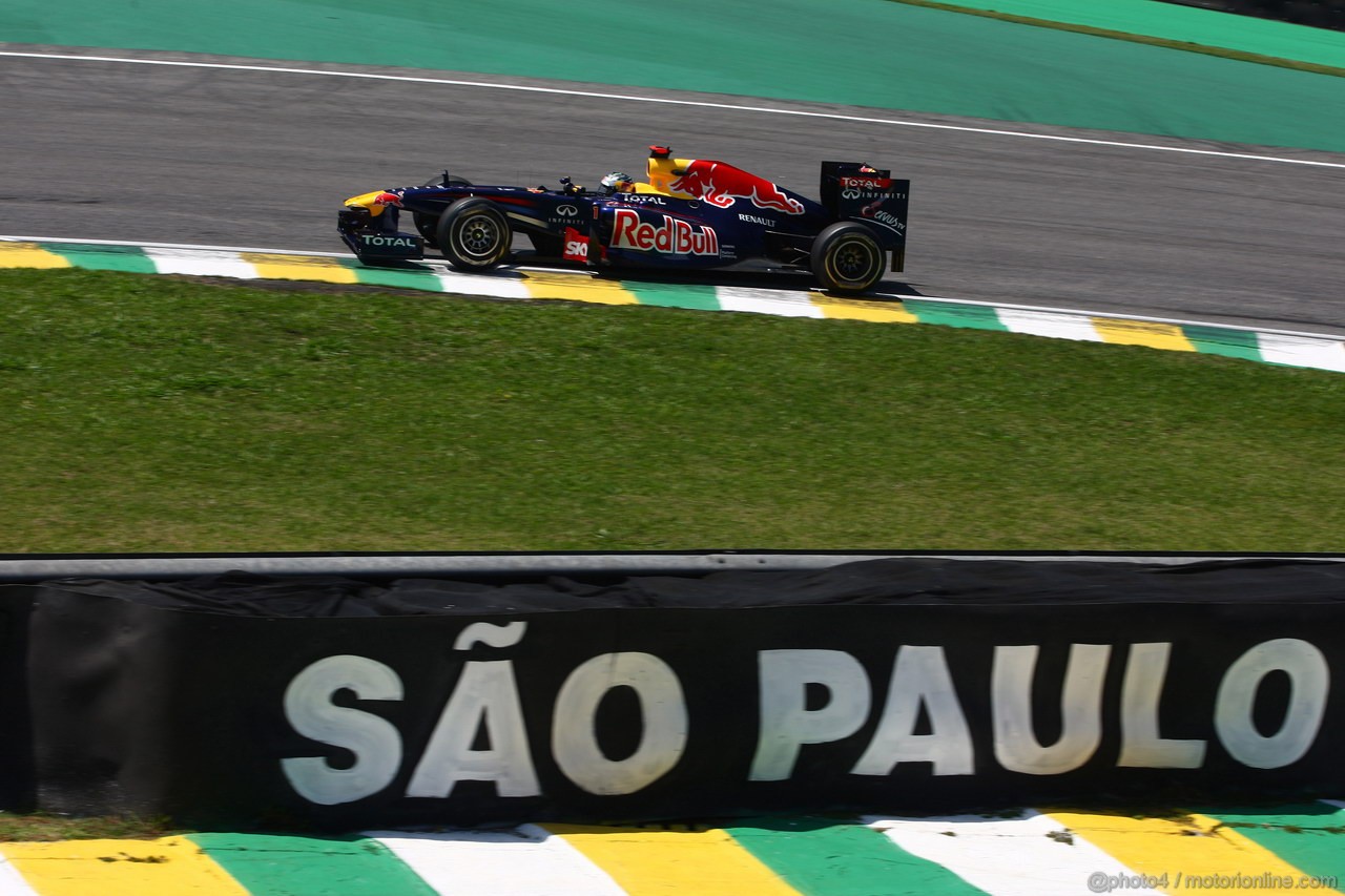 GP BRASILE, 25.11.2011- Prove Libere 1, Venerdi', Sebastian Vettel (GER), Red Bull Racing, RB7 