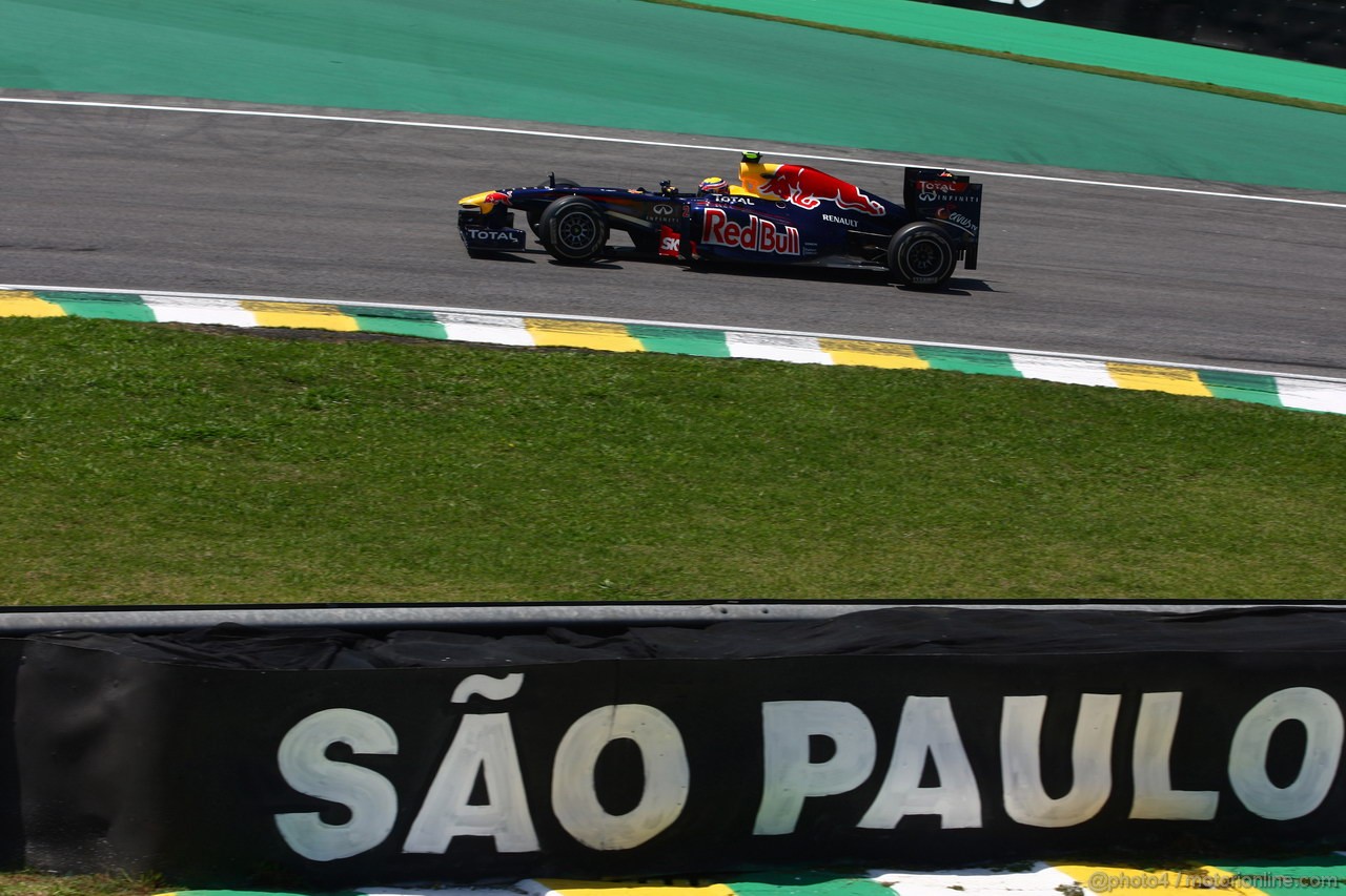 GP BRASILE, 25.11.2011- Prove Libere 1, Venerdi', Mark Webber (AUS), Red Bull Racing, RB7 