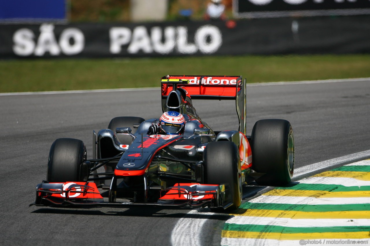 GP BRASILE, 25.11.2011- Prove Libere 1, Venerdi', Jenson Button (GBR), McLaren  Mercedes, MP4-26 