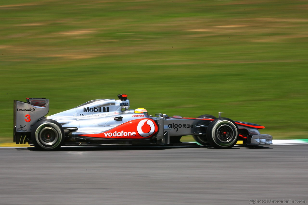 GP BRASILE, 25.11.2011- Prove Libere 1, Venerdi', Lewis Hamilton (GBR), McLaren  Mercedes, MP4-26 