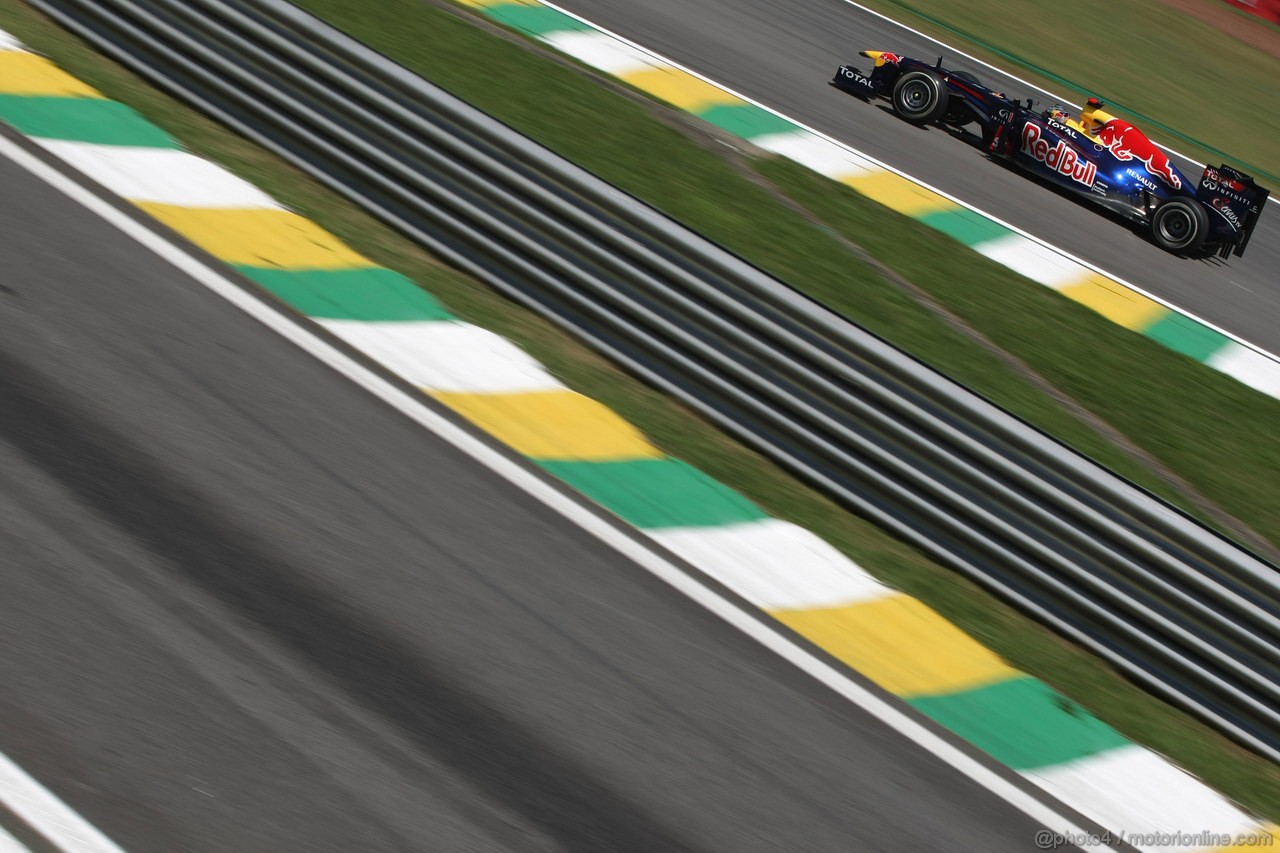 GP BRASILE, 25.11.2011- Prove Libere 2, Venerdi', Sebastian Vettel (GER), Red Bull Racing, RB7 