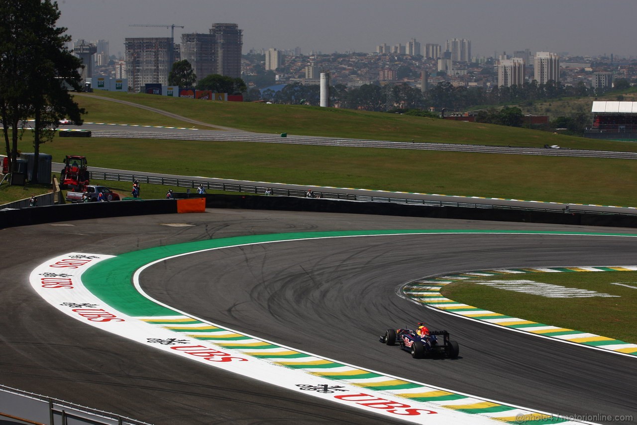 GP BRASILE, 25.11.2011- Prove Libere 2, Venerdi', Sebastian Vettel (GER), Red Bull Racing, RB7 