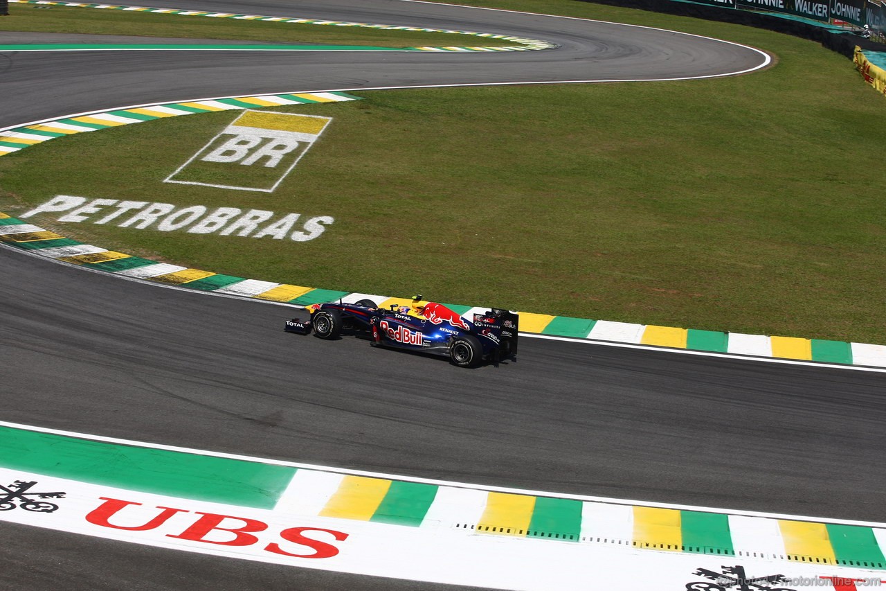 GP BRASILE, 25.11.2011- Prove Libere 2, Venerdi', Mark Webber (AUS), Red Bull Racing, RB7 