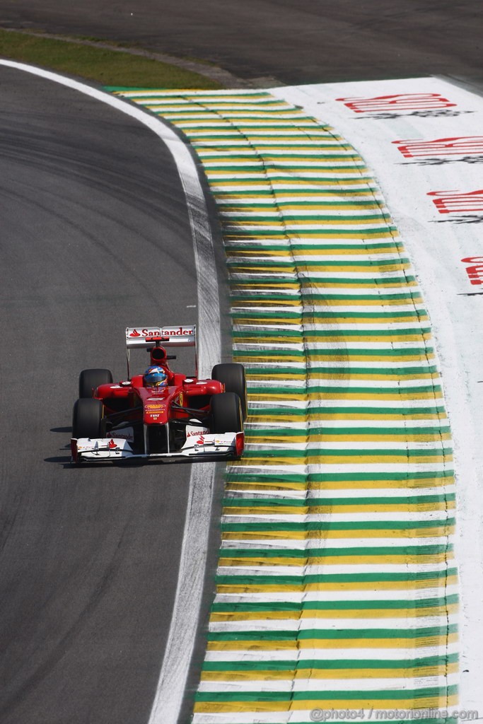 GP BRASILE, 25.11.2011- Prove Libere 2, Venerdi', Fernando Alonso (ESP), Ferrari, F-150 Italia 