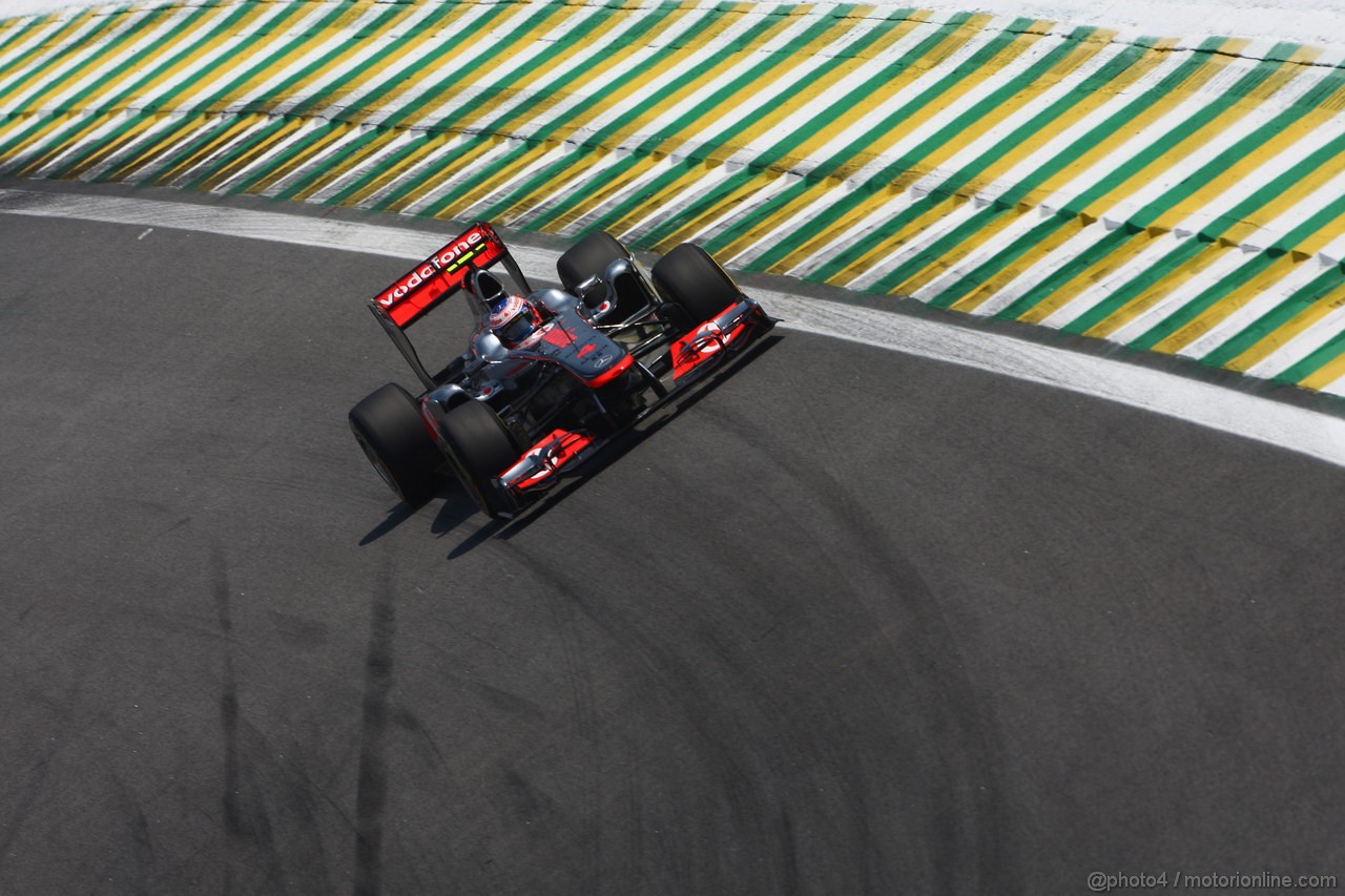 GP BRASILE, 25.11.2011- Prove Libere 2, Venerdi', Jenson Button (GBR), McLaren  Mercedes, MP4-26 