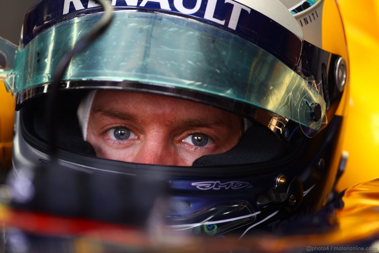GP BRASILE, 25.11.2011- Prove Libere 2, Venerdi', Sebastian Vettel (GER), Red Bull Racing, RB7 