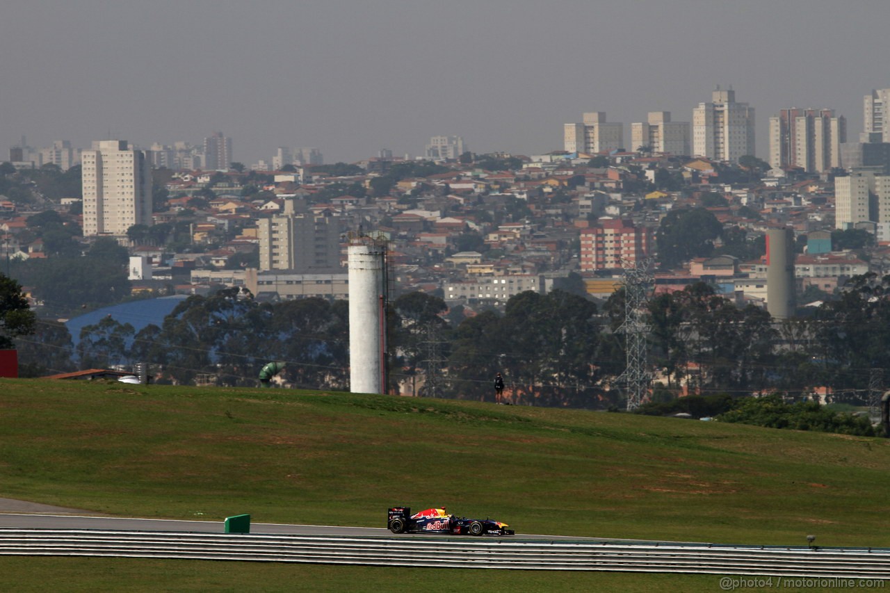GP BRASILE, 25.11.2011- Prove Libere 2, Venerdi', Sebastian Vettel (GER), Red Bull Racing, RB7 