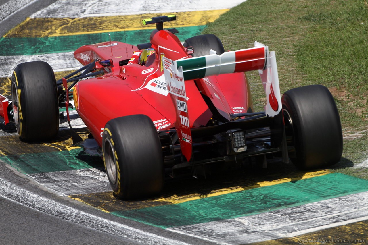 GP BRASILE, 25.11.2011- Prove Libere 2, Venerdi', Felipe Massa (BRA), Ferrari, F-150 Italia 