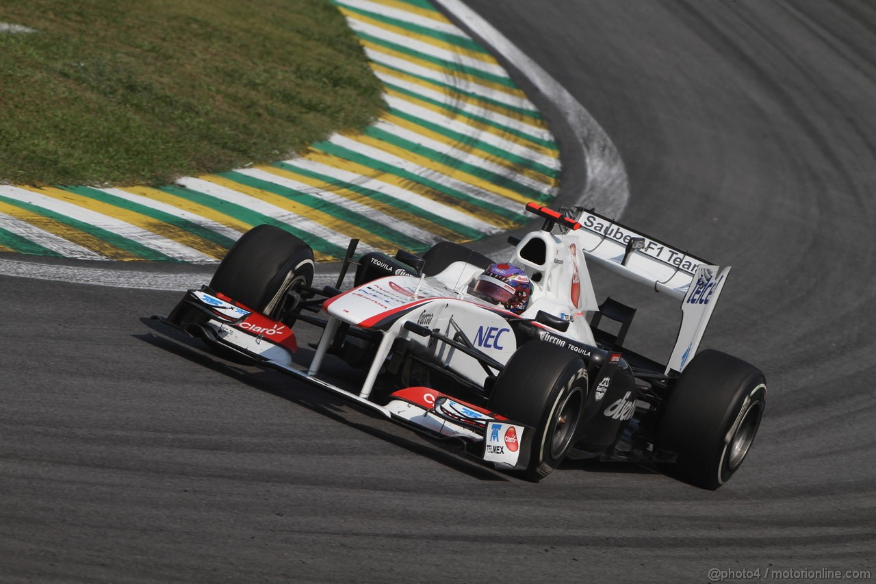 GP BRASILE, 25.11.2011- Prove Libere 2, Venerdi', Kamui Kobayashi (JAP), Sauber F1 Team C30 