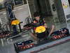 GP BRASILE, 25.11.2011- Prove Libere 1, Venerdi', Mechanic Red Bull Racing works on the car 