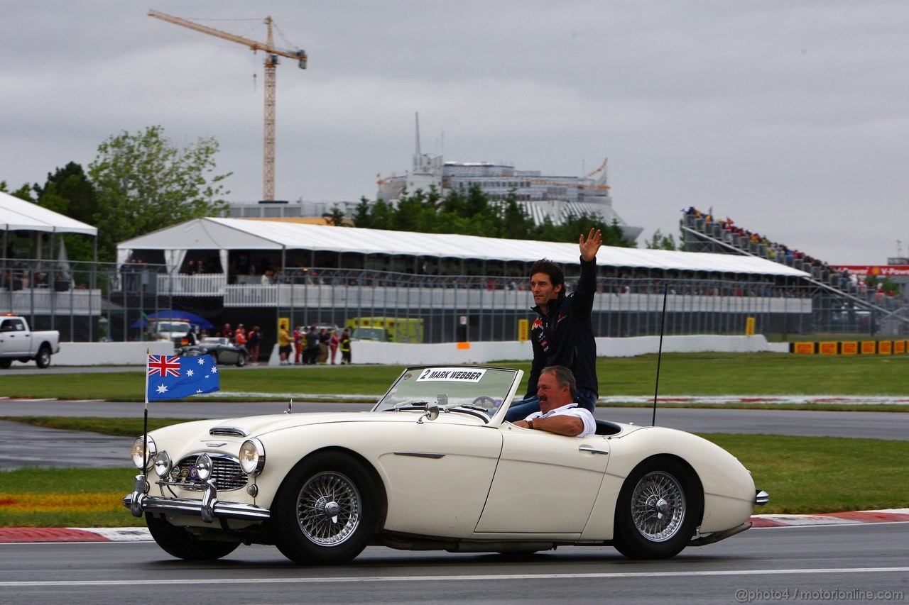 GP CANADA, 12.06.2011- Mark Webber (AUS), Red Bull Racing, RB7 at drivers parade  