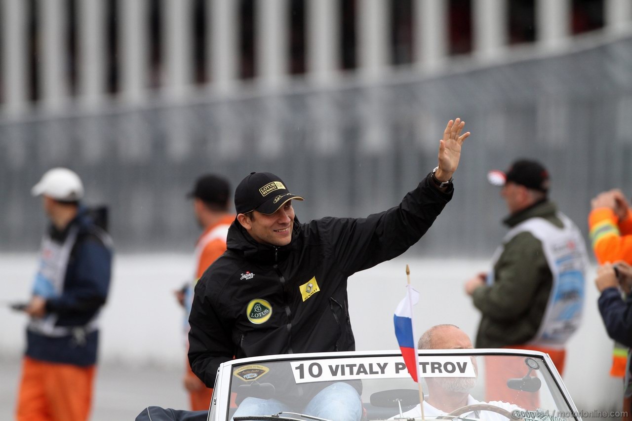 GP CANADA, 12.06.2011- Vitaly Petrov (RUS), Lotus Renault GP, R31 at drivers parade  