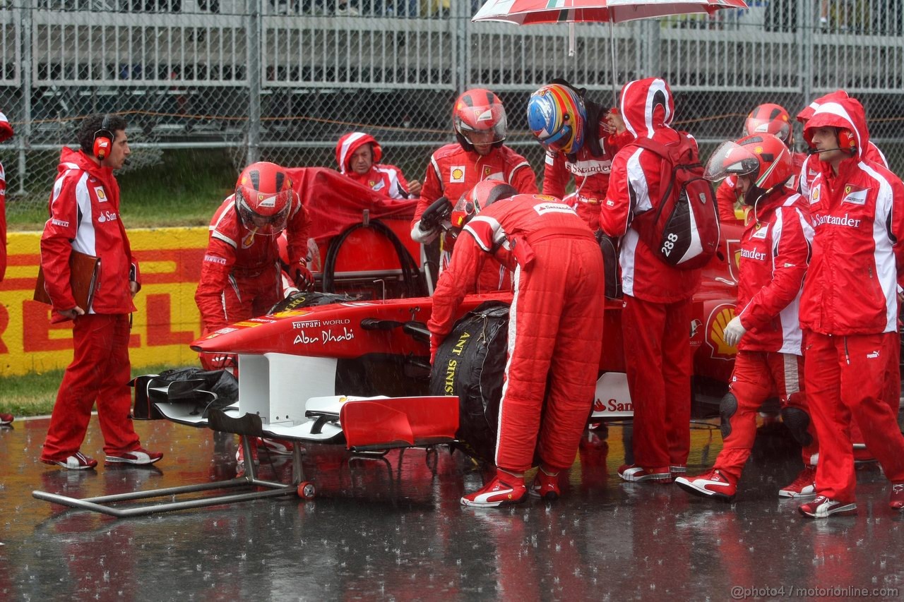 GP CANADA, 12.06.2011- Gara, Fernando Alonso (ESP), Ferrari, F-150 Italia, race stopped