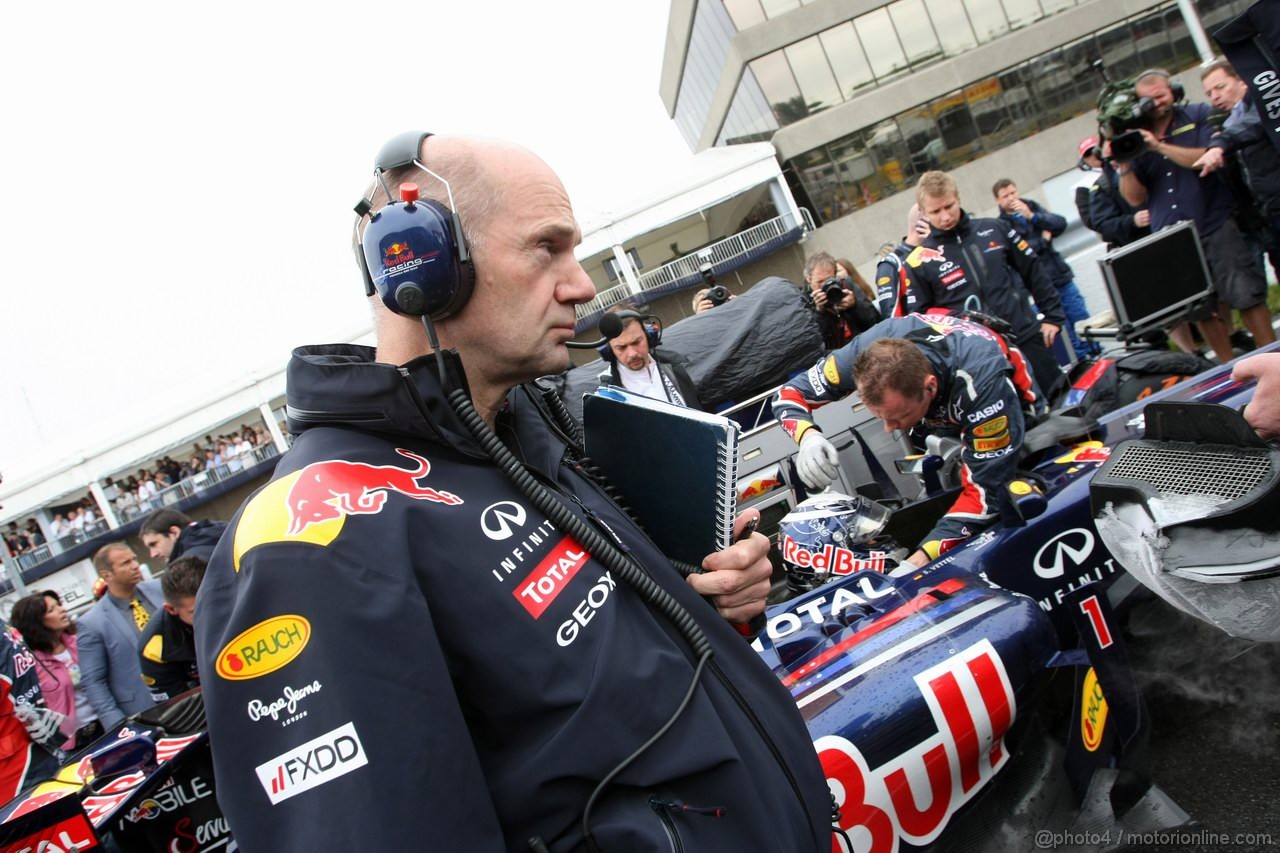 GP CANADA, 12.06.2011- Gara, Adrian Newey (GBR), Red Bull Racing , Technical Operations Director e Sebastian Vettel (GER), Red Bull Racing, RB7 