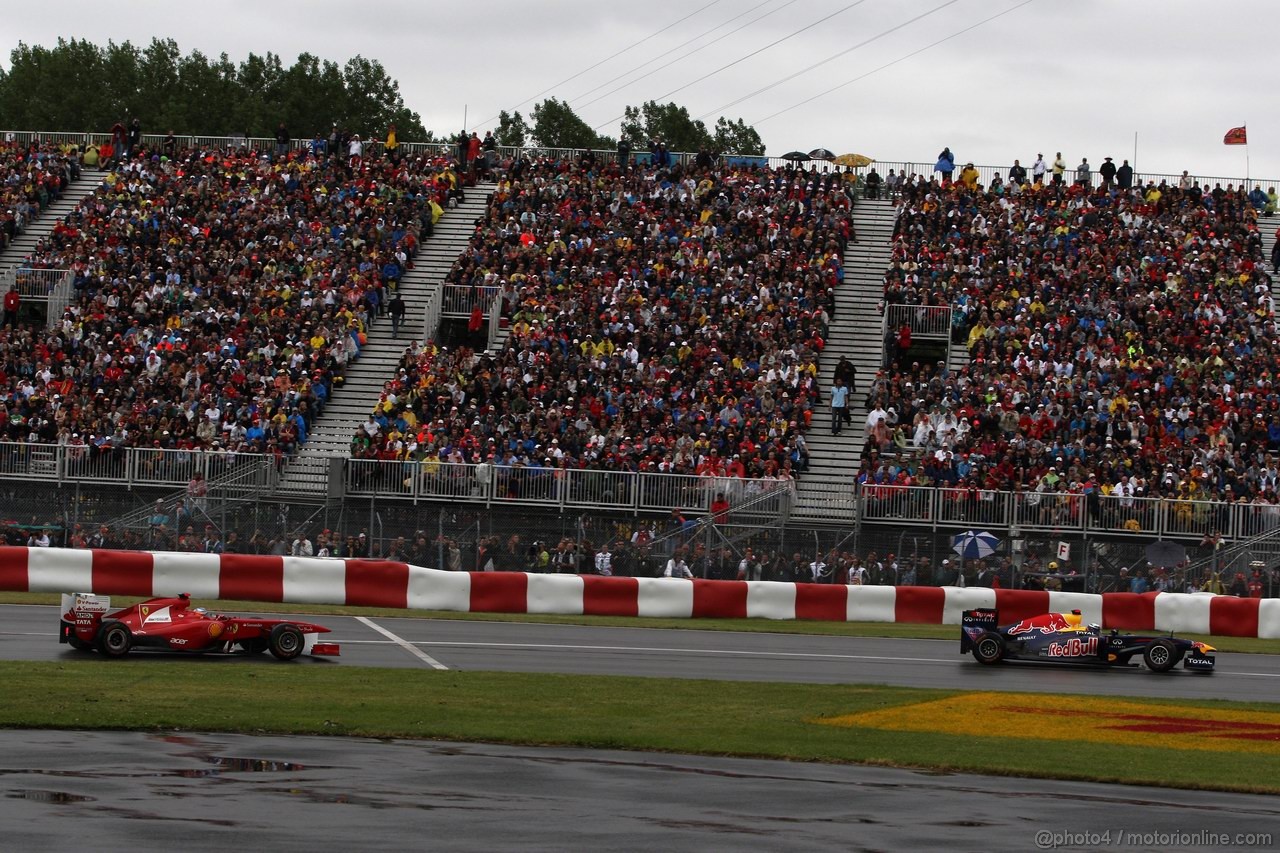 GP CANADA, 12.06.2011- Gara, Fernando Alonso (ESP), Ferrari, F-150 Italia e Sebastian Vettel (GER), Red Bull Racing, RB7 
