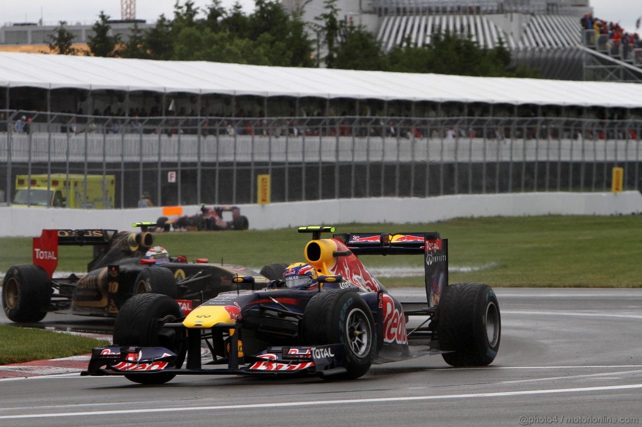 GP CANADA, 12.06.2011- Gara, Mark Webber (AUS), Red Bull Racing, RB7 e Vitaly Petrov (RUS), Lotus Renault GP, R31 