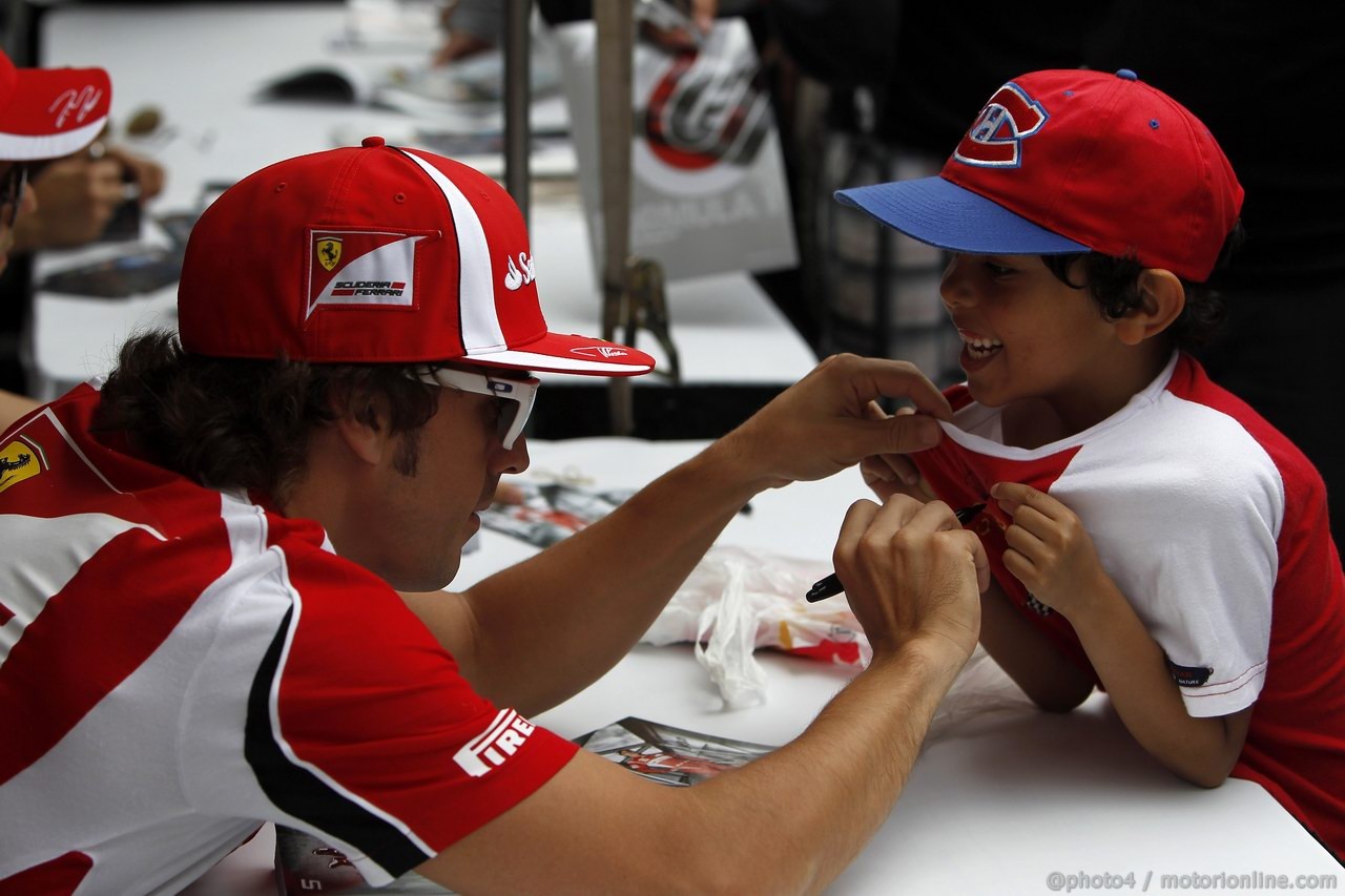 GP CANADA, 09.06.2011- Autograph session, Fernando Alonso (ESP), Ferrari, F-150 Italia 